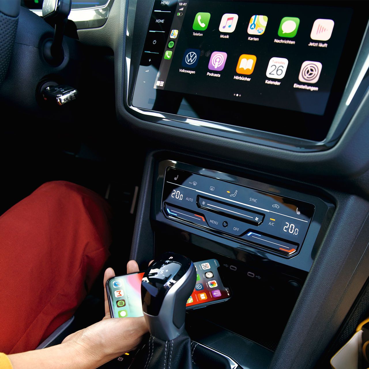 Apple CarPlay mit dem Car-Net Navigationssystem „Discover Pro“.