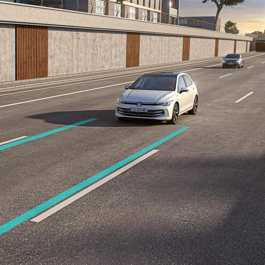 Volkswagen Golf: Lane Assist